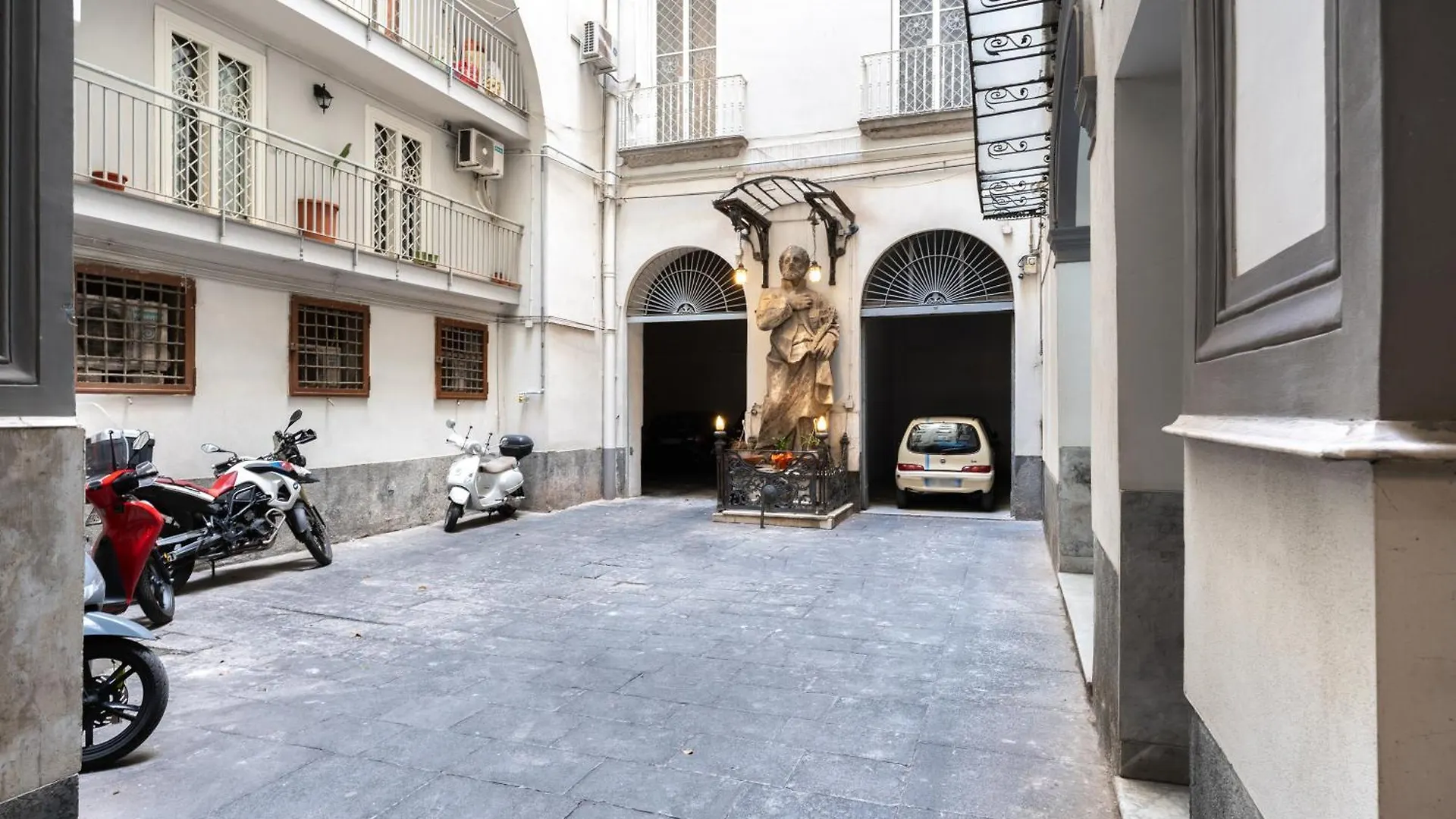 Affittacamere The Prince Residence Napoli