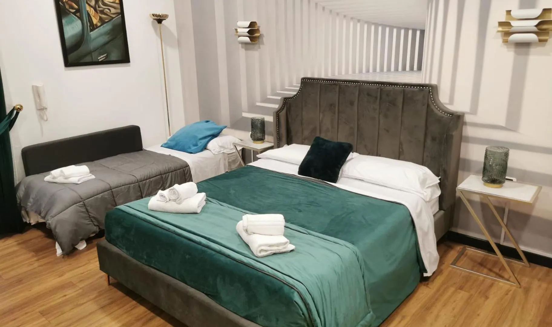 Guest house The Prince Residence Naples Italy